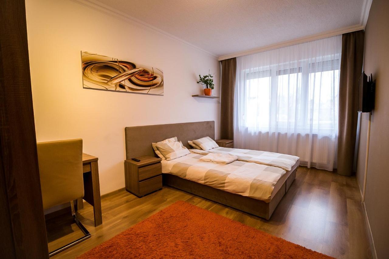 Thermal Next II Weninger Apartman Kiskunhalas Exterior photo